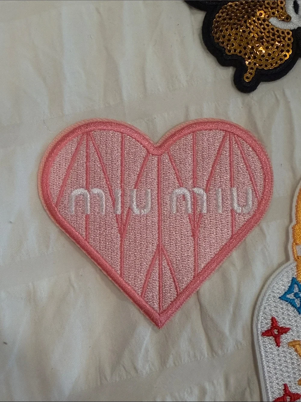 Iron on patches (4) - Picture 3 of 5